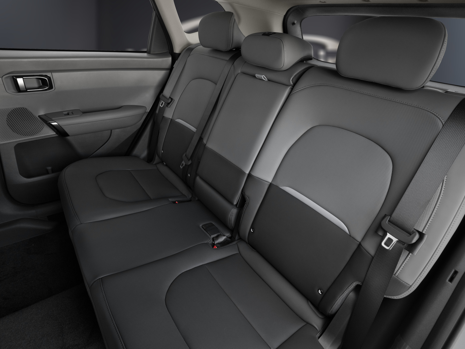 2027 Kia Seltos - Image 9