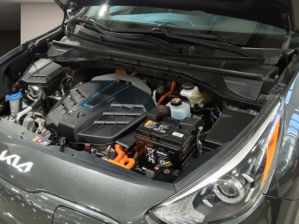 2022 Kia Niro EV - Image 8