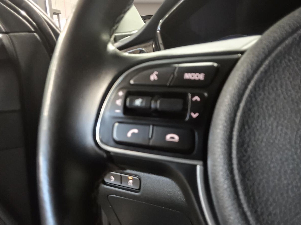 2022 Kia Niro EV - Image 18