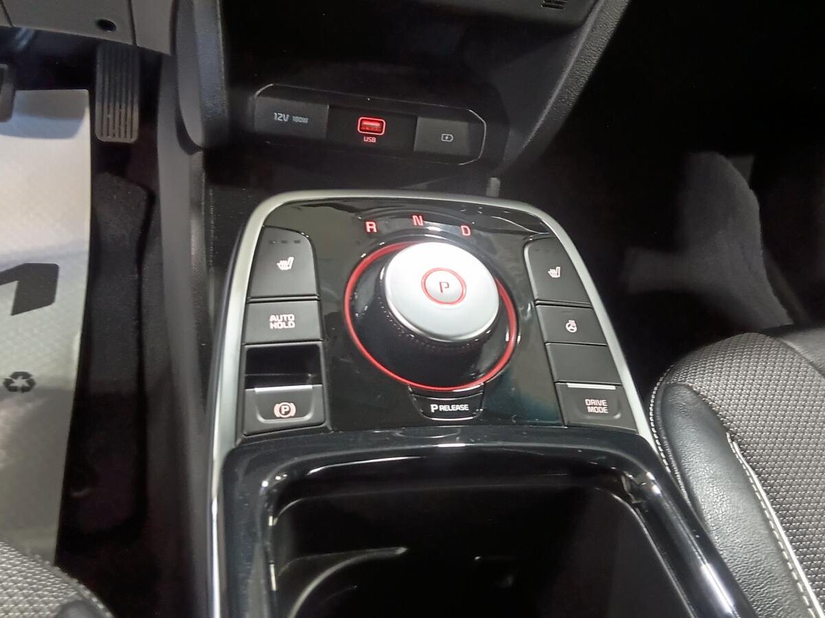 2022 Kia Niro EV - Image 23