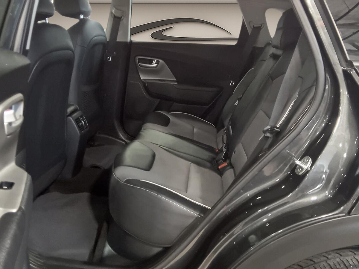 2022 Kia Niro EV - Image 26