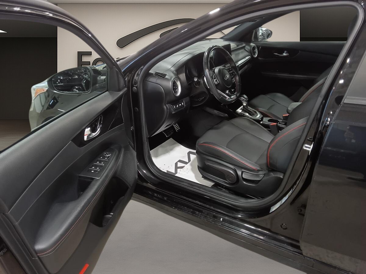 2021 Kia Forte - Image 16