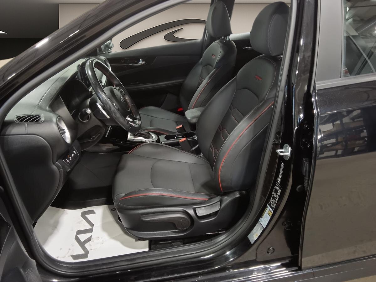 2021 Kia Forte - Image 17
