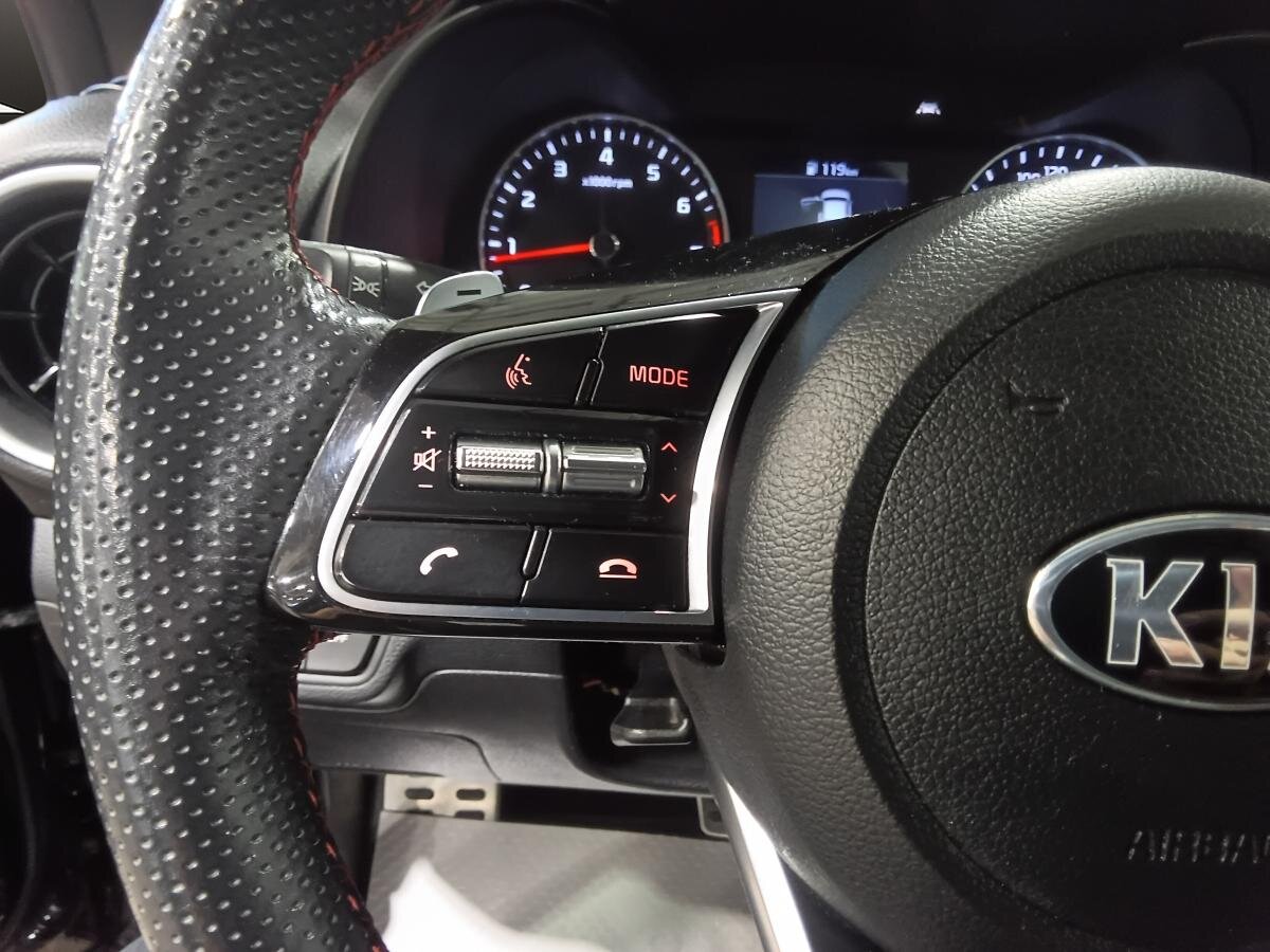 2021 Kia Forte - Image 19