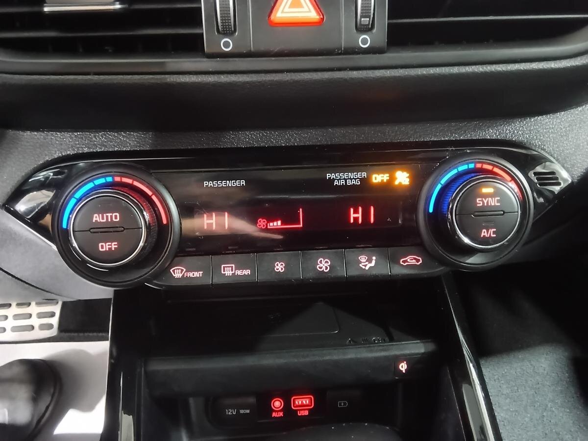 2021 Kia Forte - Image 31