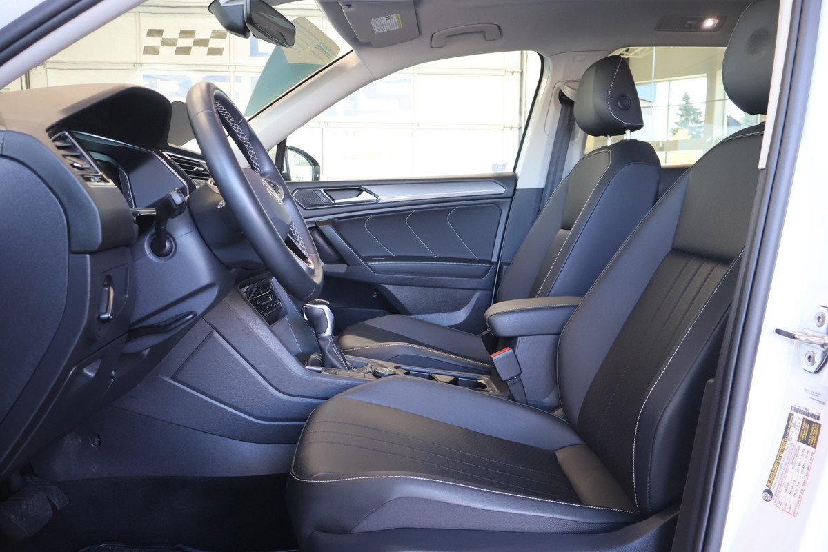 2022 Volkswagen Tiguan - Image 2