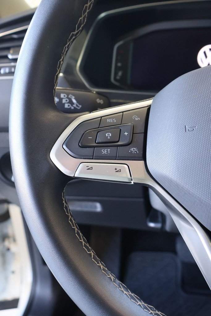 2022 Volkswagen Tiguan - Image 13