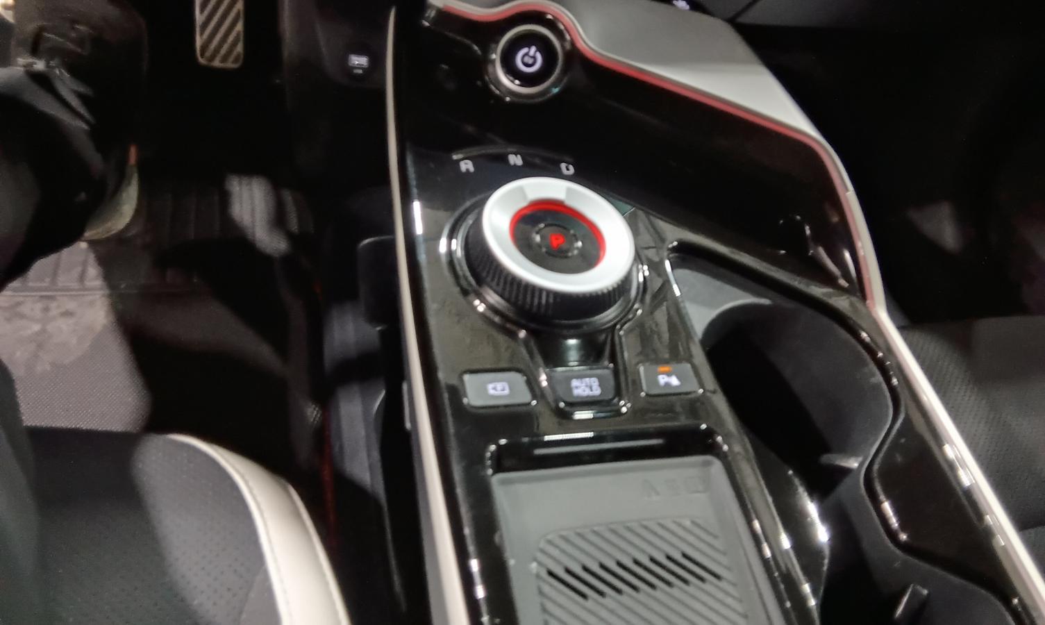 2023 Kia EV6 - Image 19