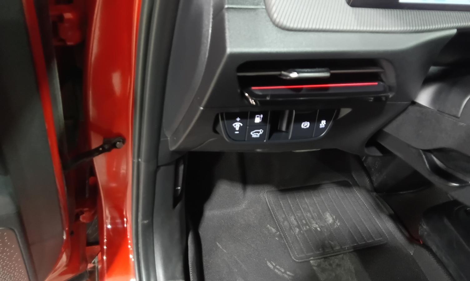 2023 Kia EV6 - Image 25