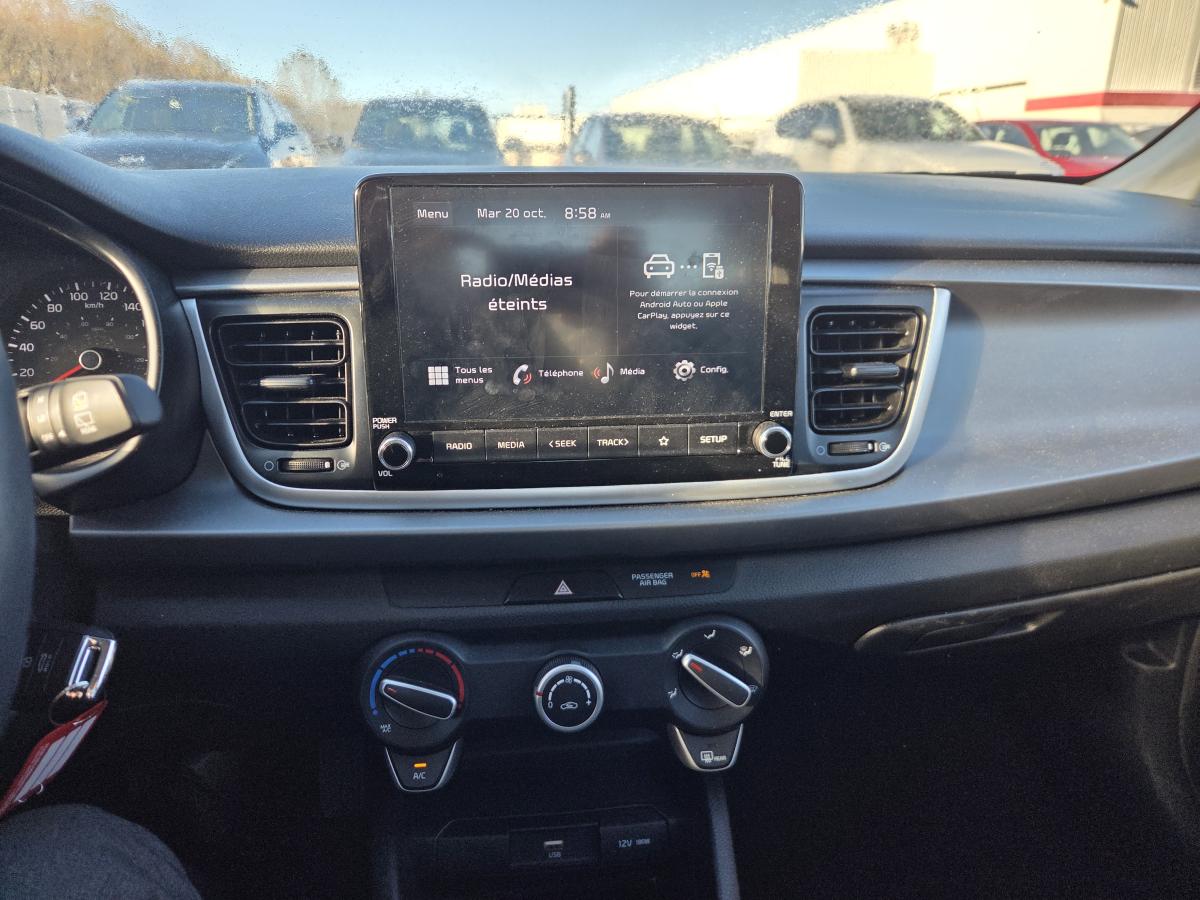 2022 Kia Rio5 - Image 15