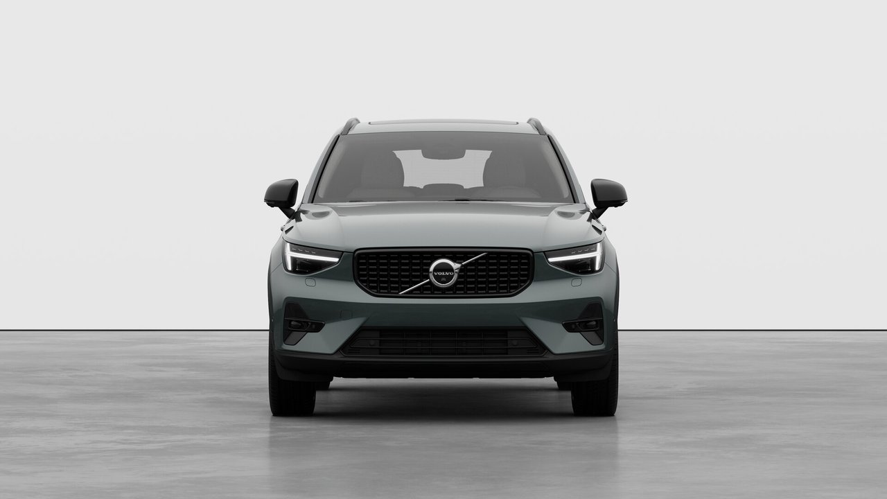 2026 Volvo XC40 - Image 5