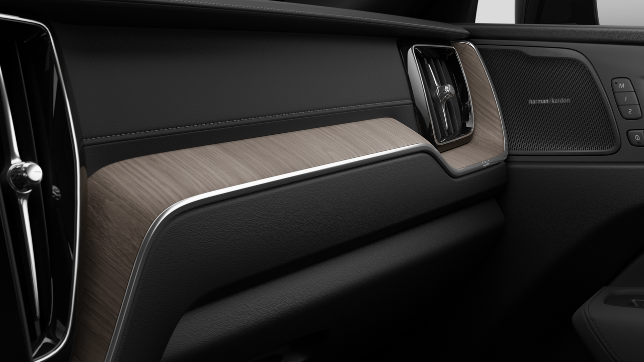 2027 Volvo XC60 Plug-In Hybrid - Image 9