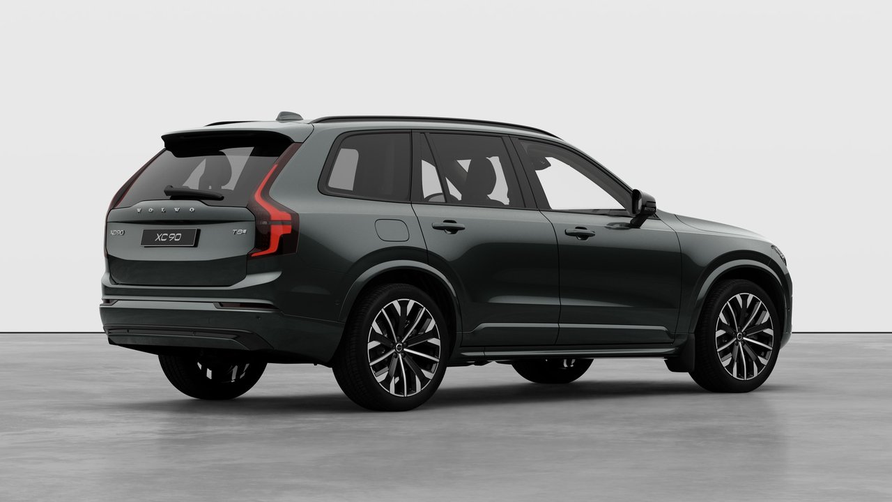 2027 Volvo XC90 Plug-In Hybrid - Image 4