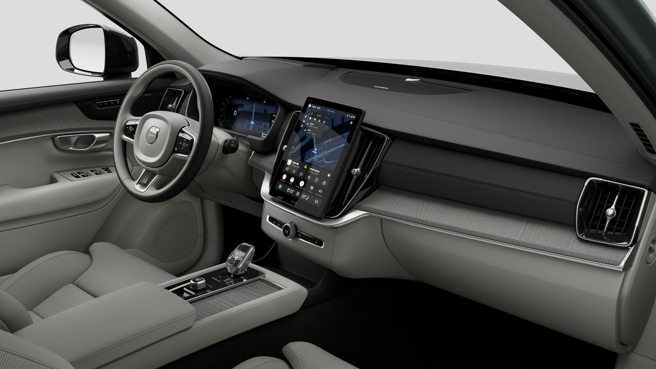 2027 Volvo XC90 Plug-In Hybrid - Image 10