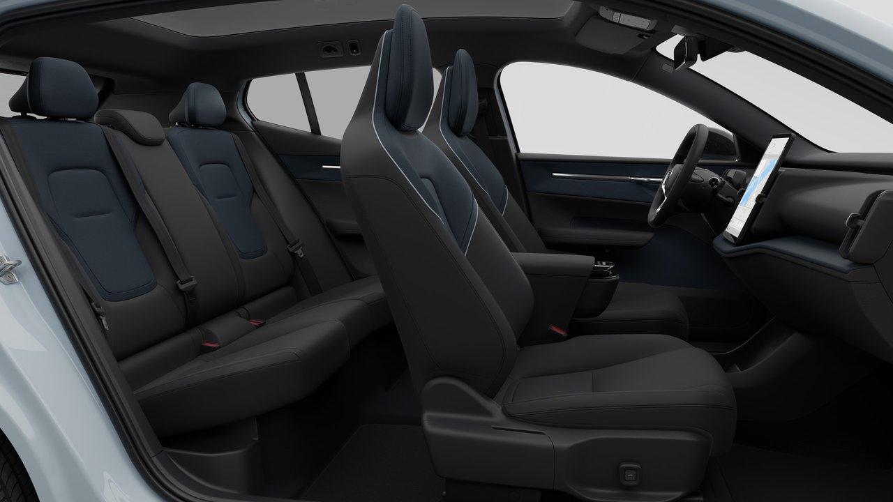 2026 Volvo EX30 - Image 13