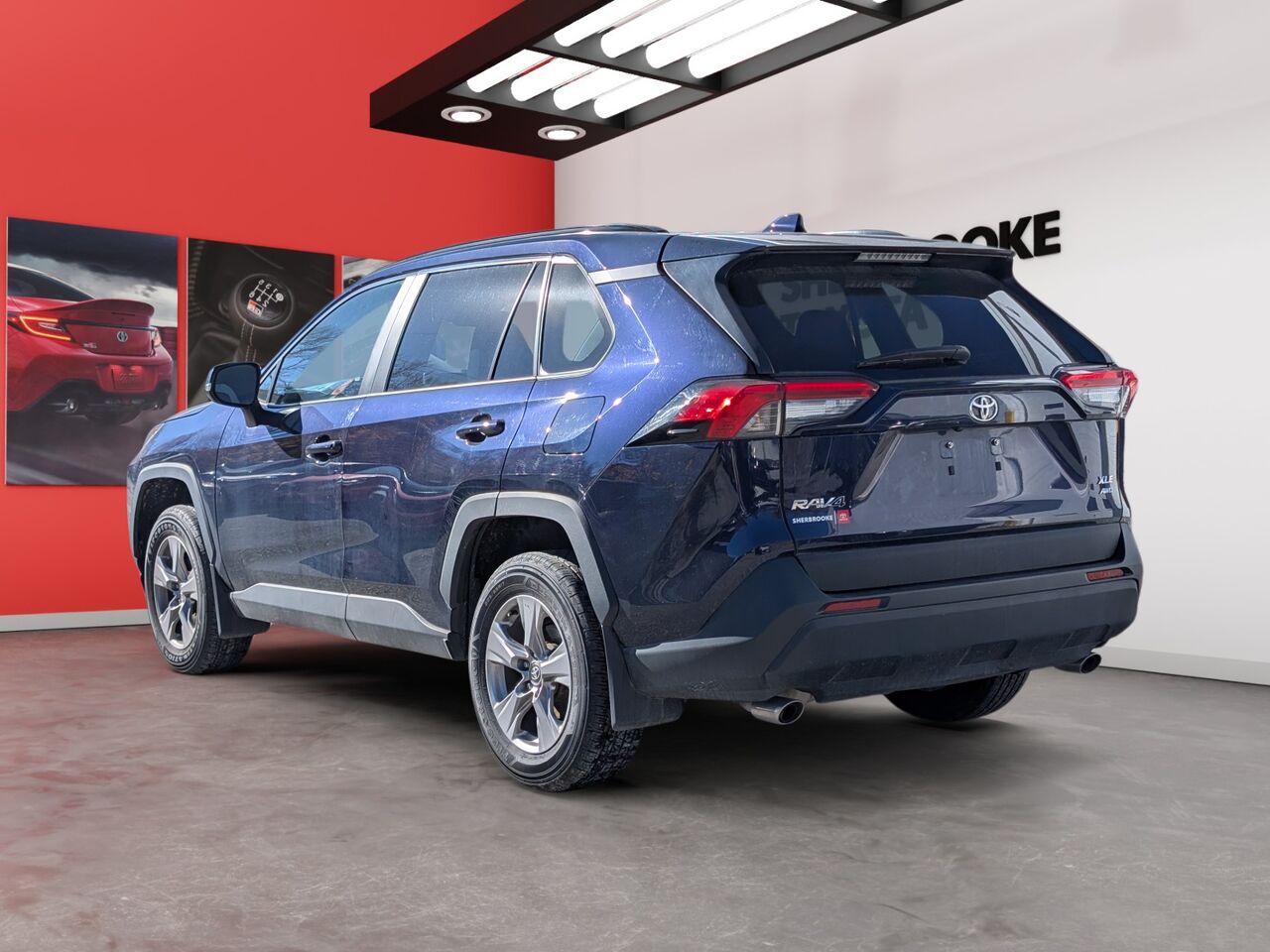 2025 Toyota RAV4 - Image 5