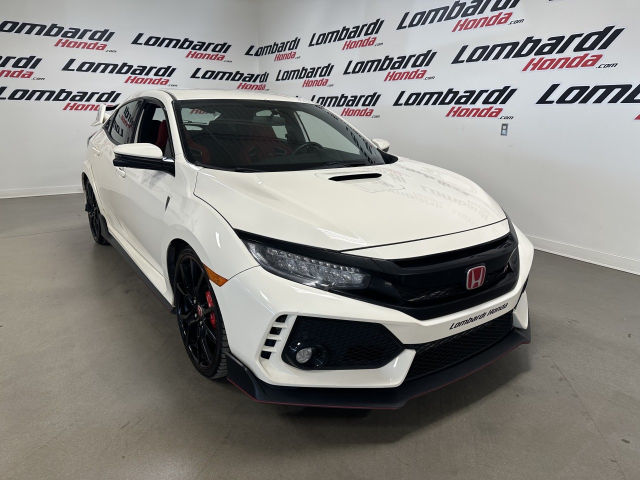 2017 Honda Civic Type R - Image 2