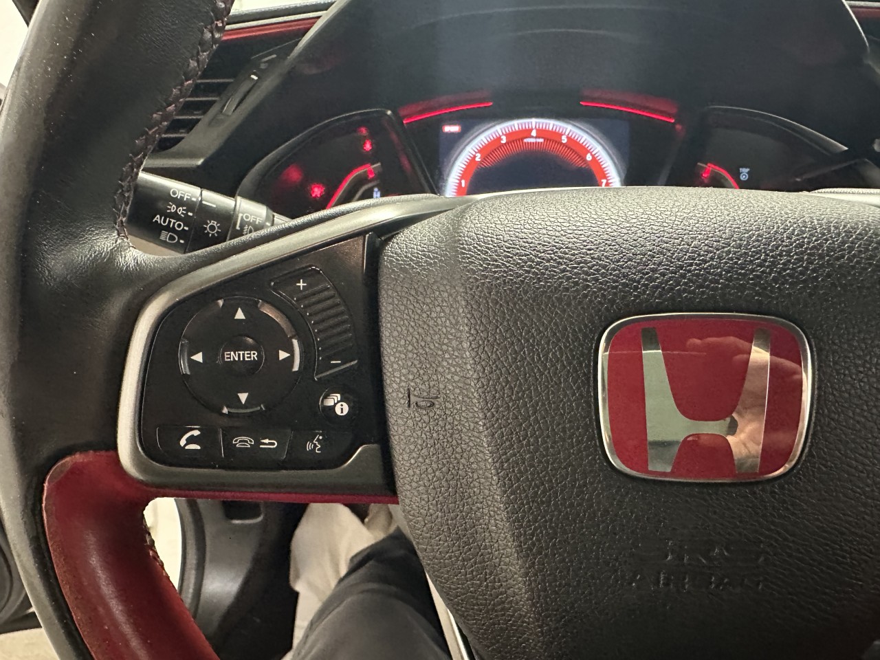2017 Honda Civic Type R - Image 15
