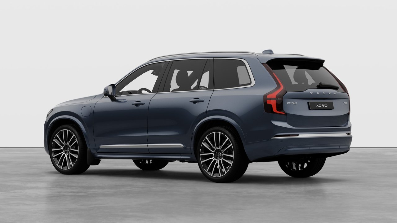 2027 Volvo XC90 Plug-in hybrid - Image 2
