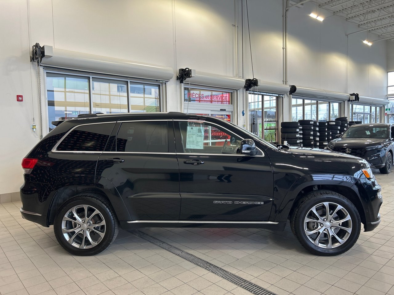 2021 Jeep Grand Cherokee - Image 4