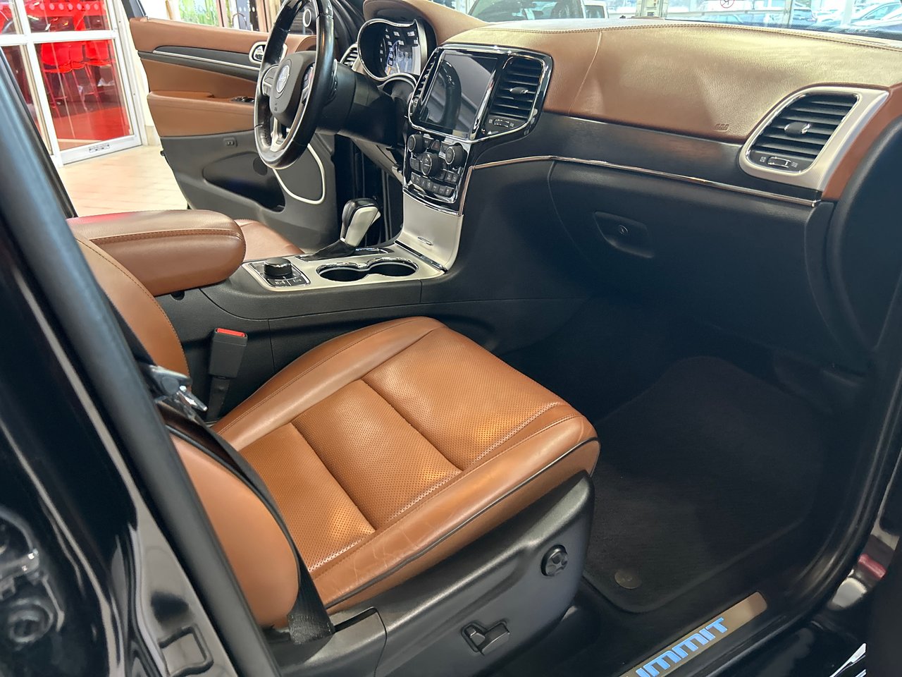 2021 Jeep Grand Cherokee - Image 14