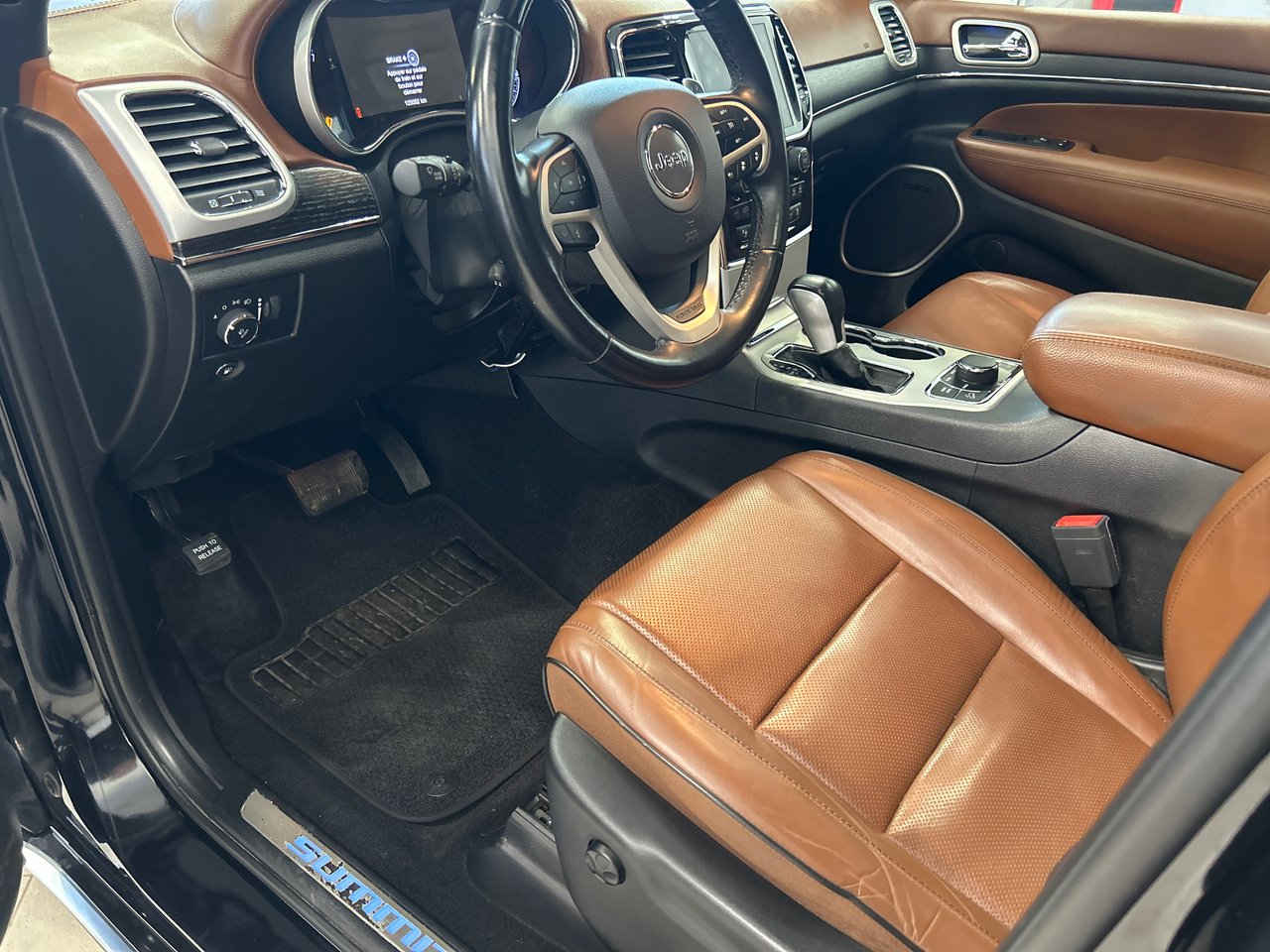 2021 Jeep Grand Cherokee - Image 17