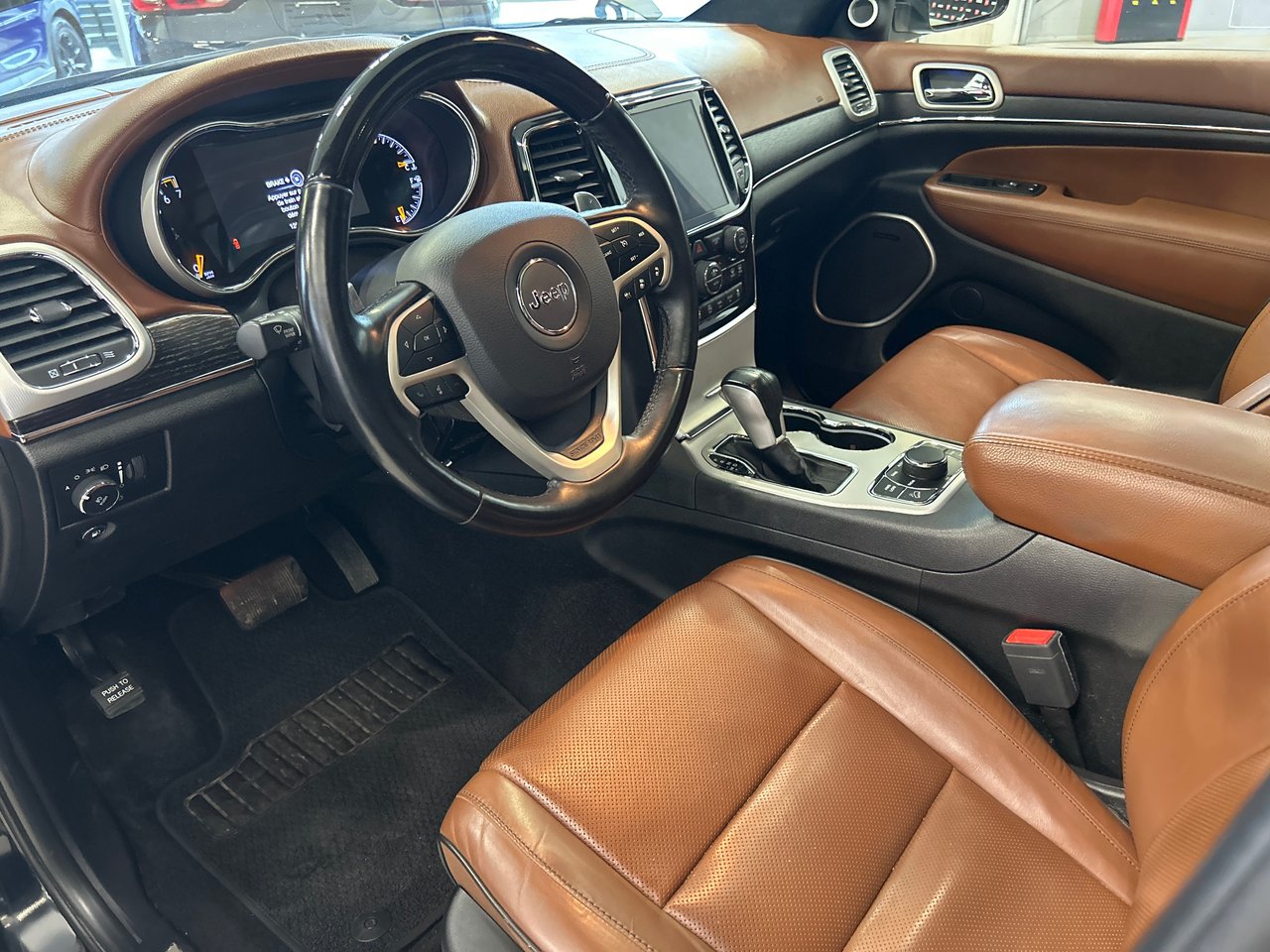 2021 Jeep Grand Cherokee - Image 22