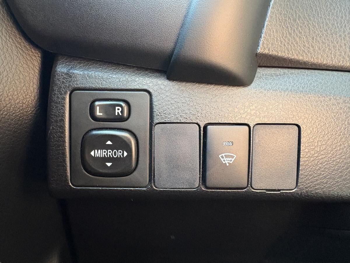 2017 Toyota Corolla - Image 17