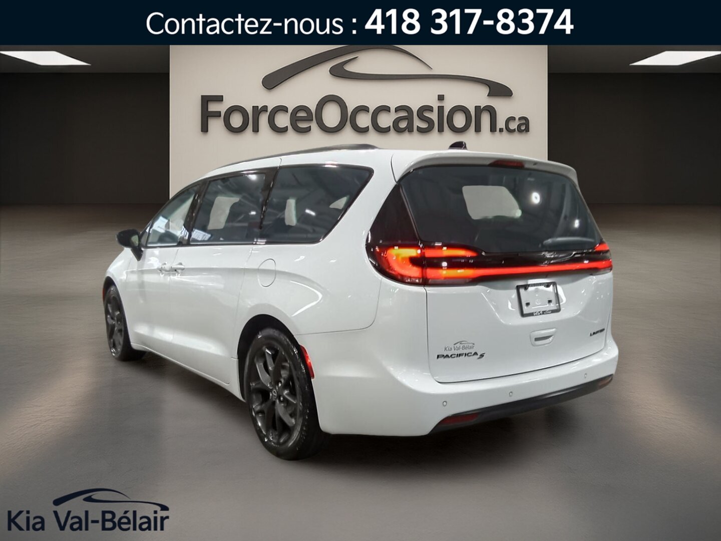 2025 Chrysler Pacifica - Image 12
