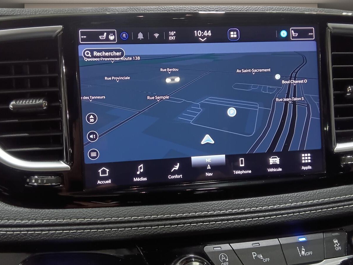 2025 Chrysler Pacifica - Image 17