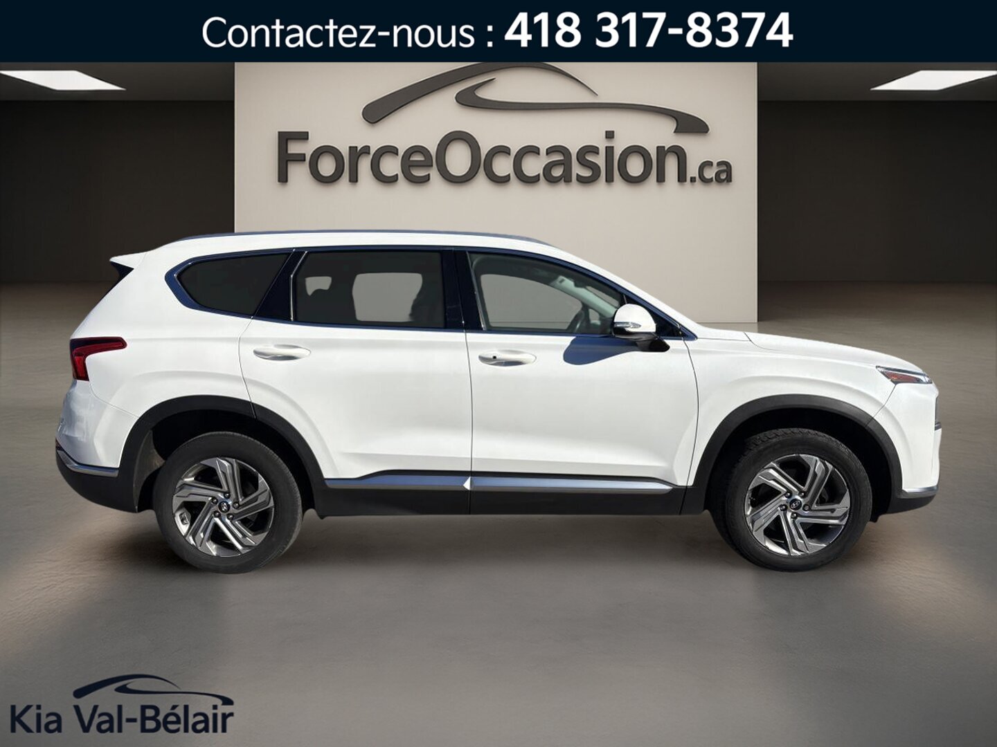 2022 Hyundai Santa Fe - Image 11