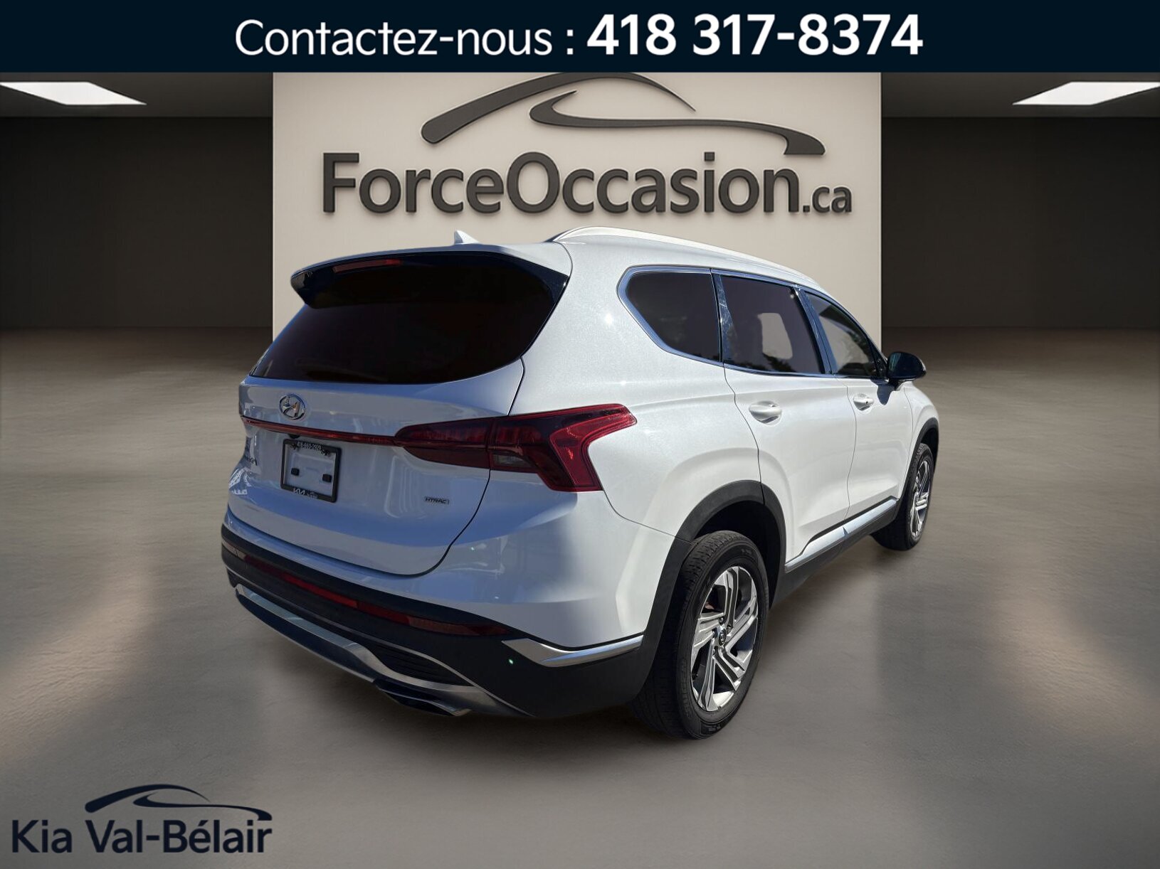 2022 Hyundai Santa Fe - Image 12