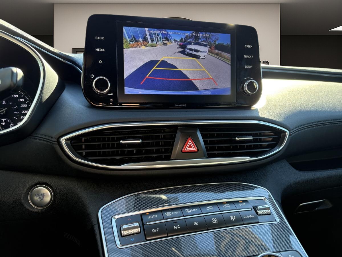 2022 Hyundai Santa Fe - Image 18