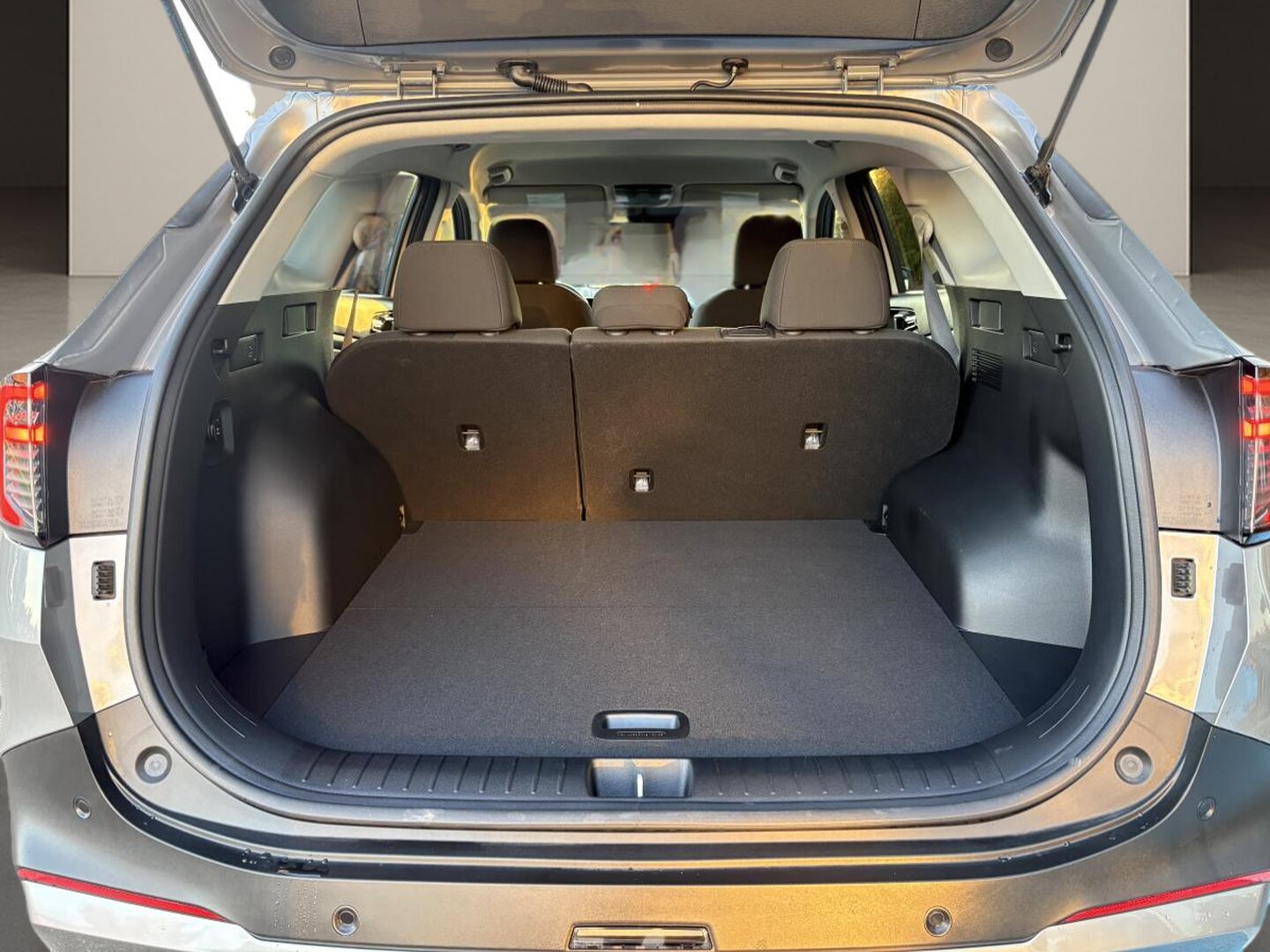 2026 Kia Sportage - Image 8