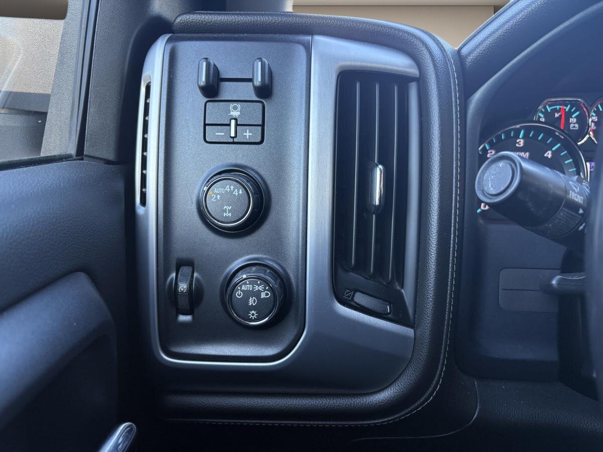 2018 GMC Sierra 1500 - Image 18