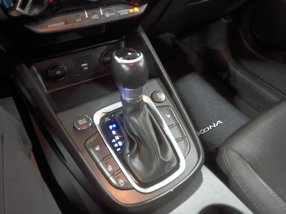 2022 Hyundai Kona - Image 3