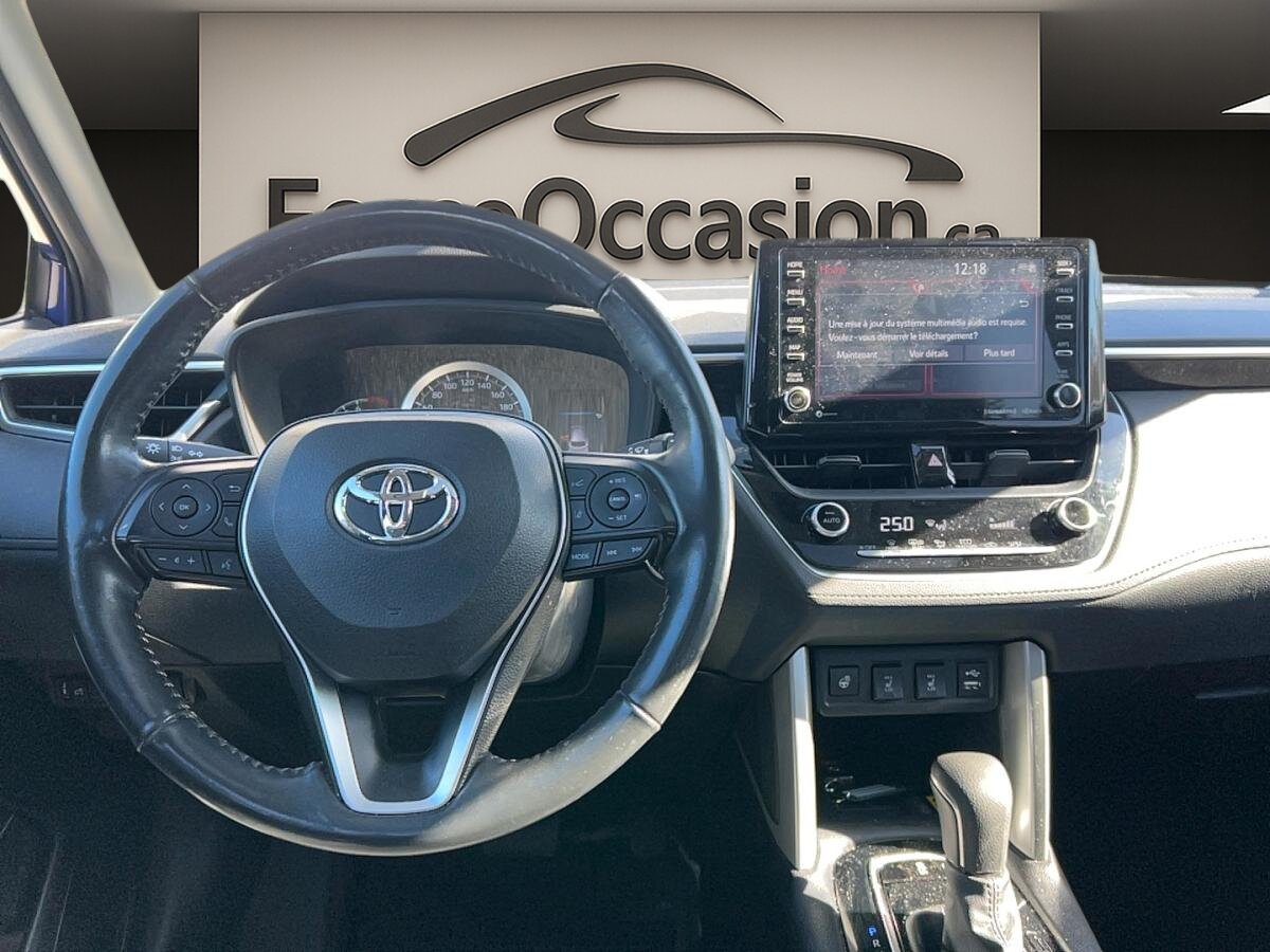 2022 Toyota Corolla Cross - Image 3