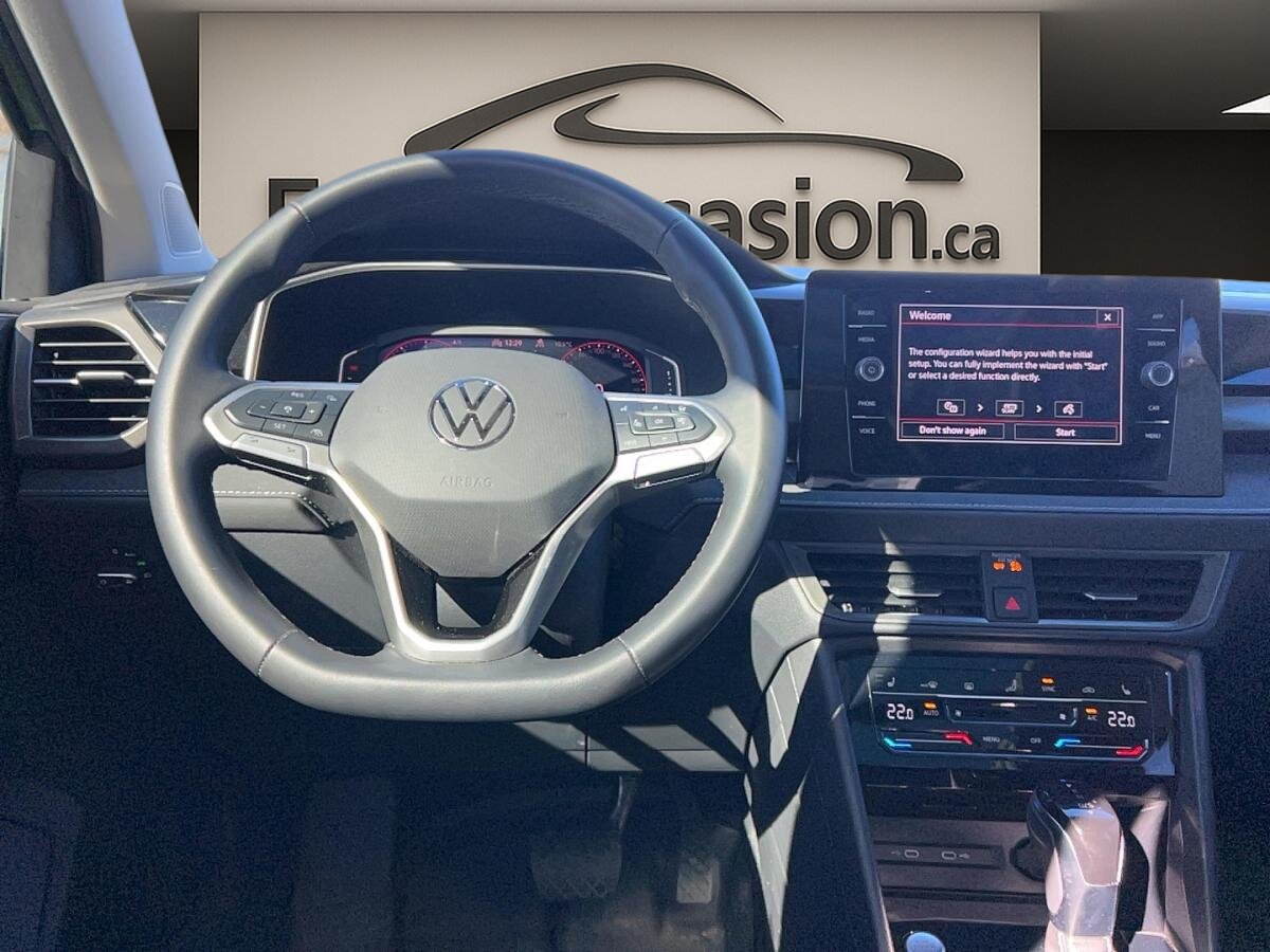 2025 Volkswagen Taos - Image 3