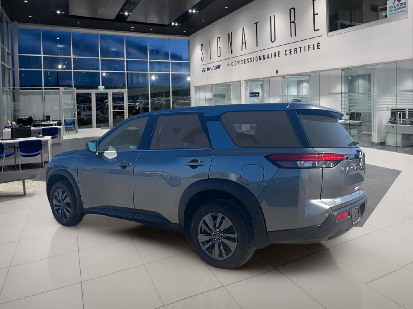 2023 Nissan Pathfinder - Image 7