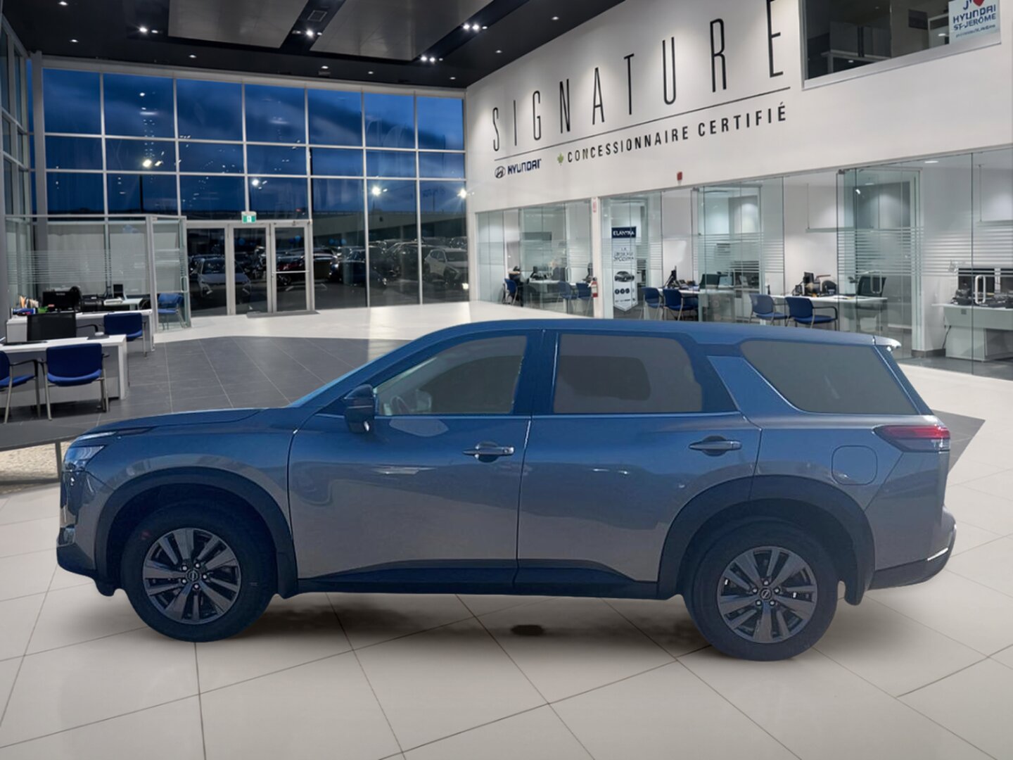 2023 Nissan Pathfinder - Image 8