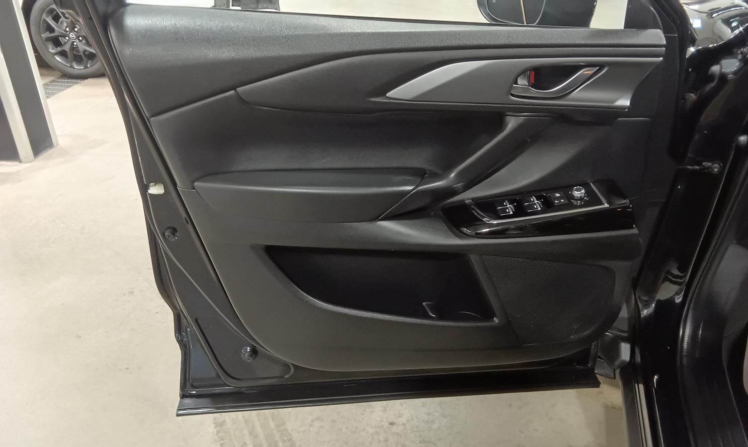 2022 Mazda CX-9 - Image 16