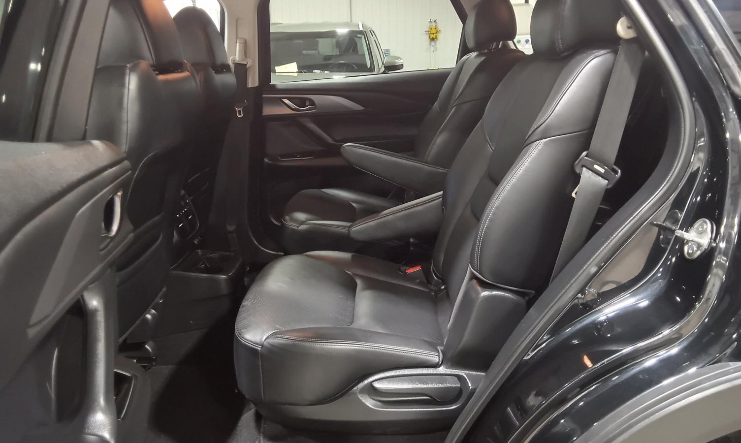 2022 Mazda CX-9 - Image 22