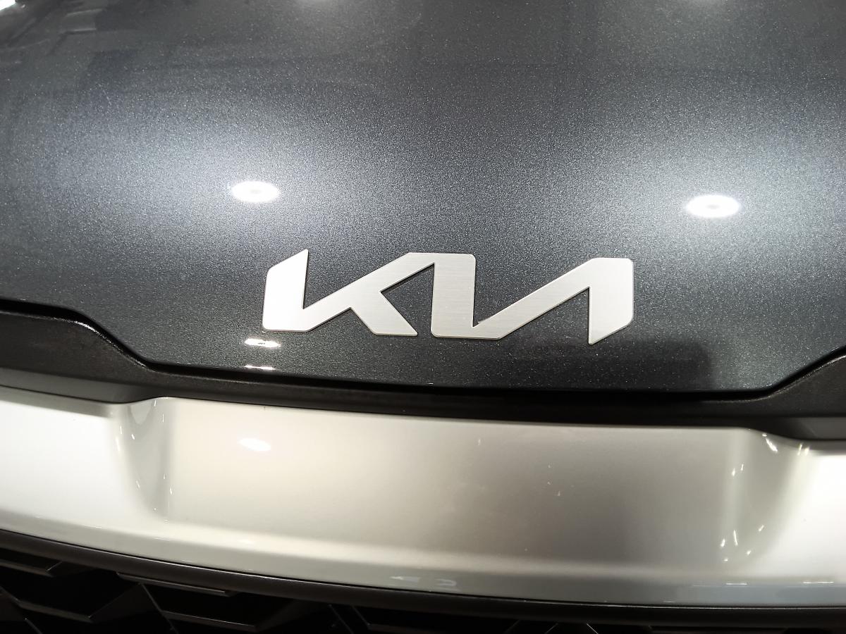 2023 Kia Sportage - Image 11