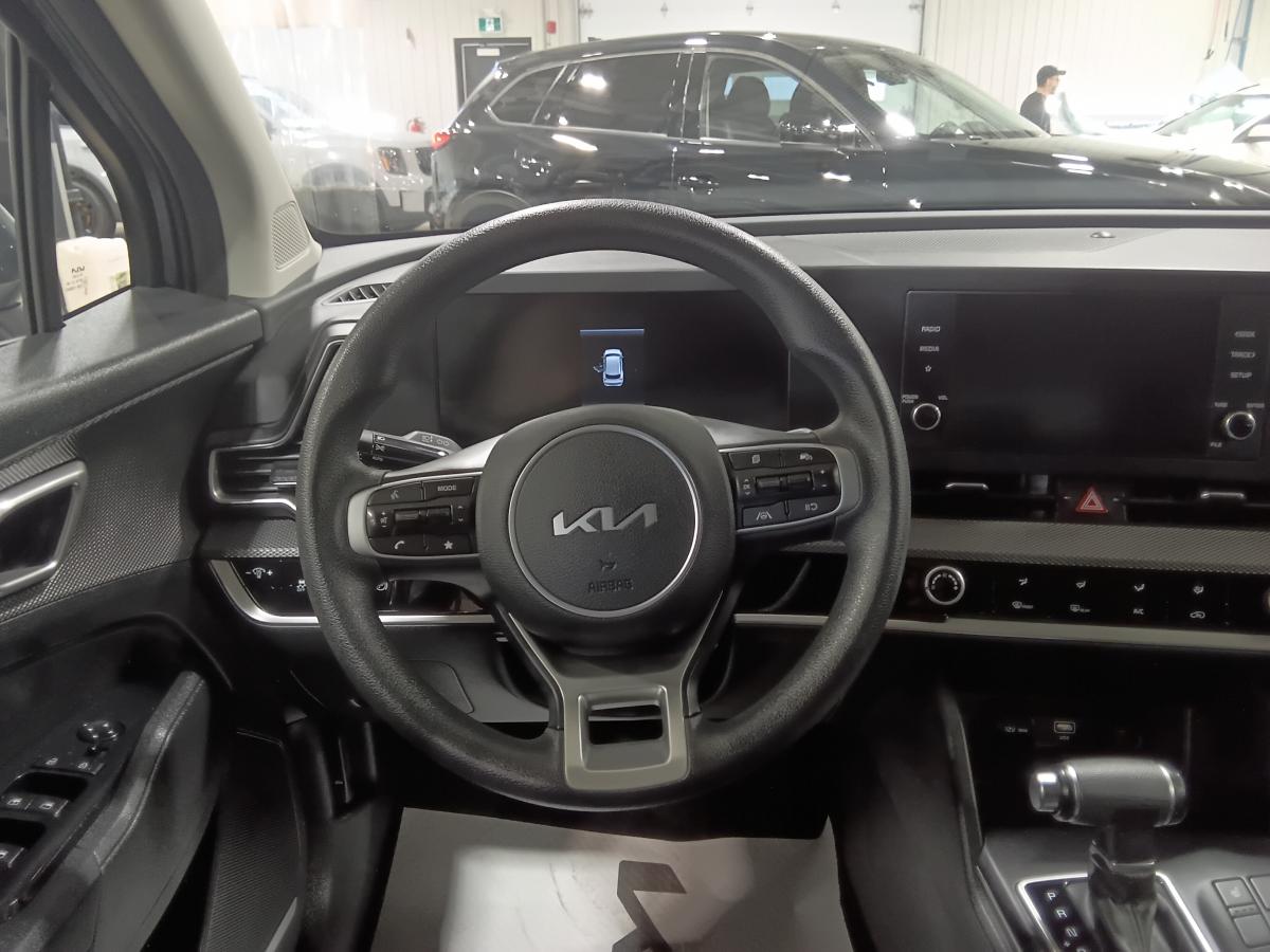2023 Kia Sportage - Image 15