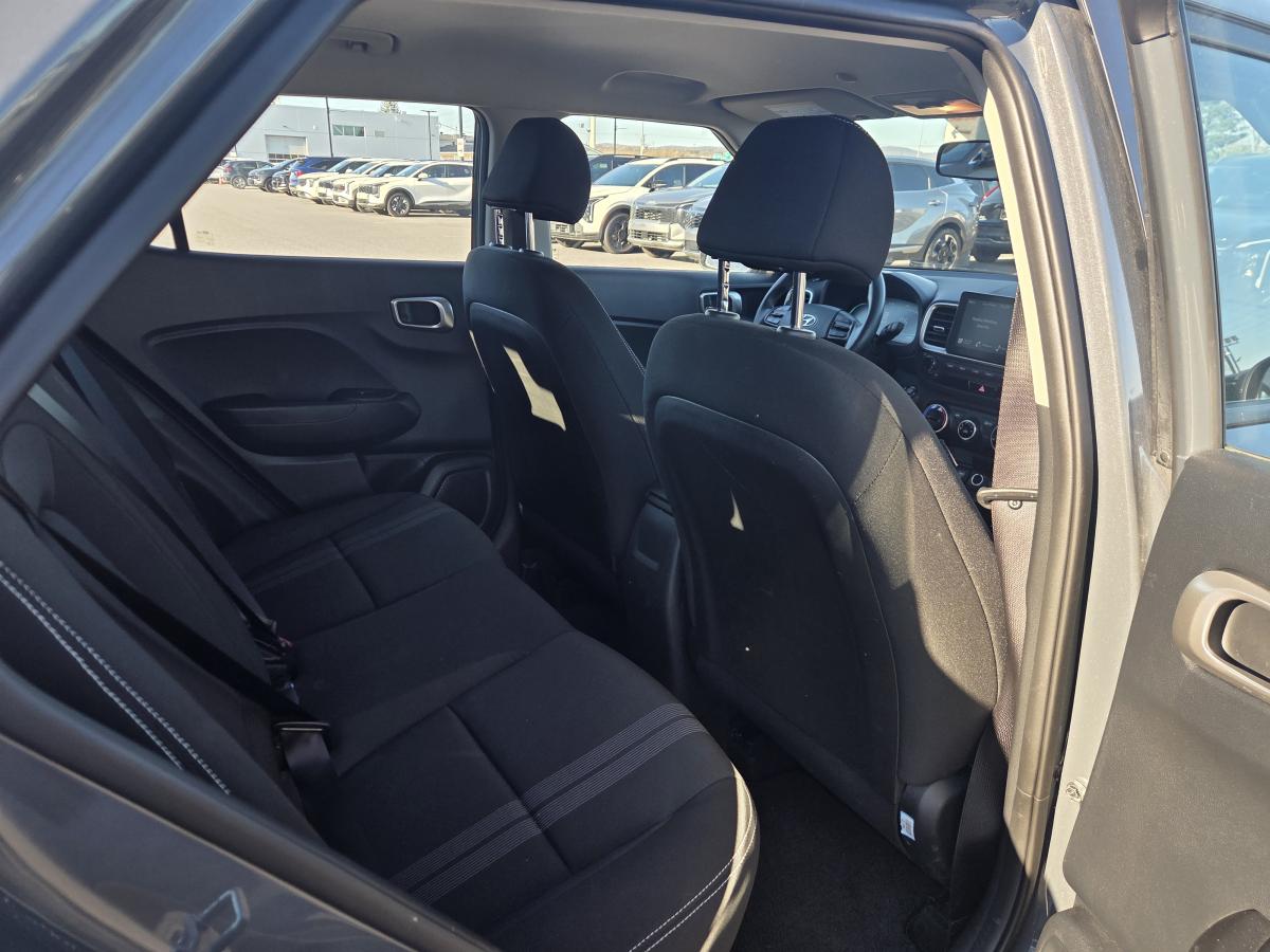 2025 Hyundai Venue - Image 8