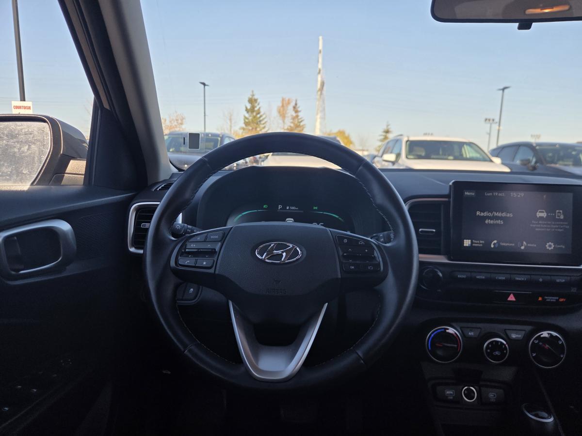 2025 Hyundai Venue - Image 10