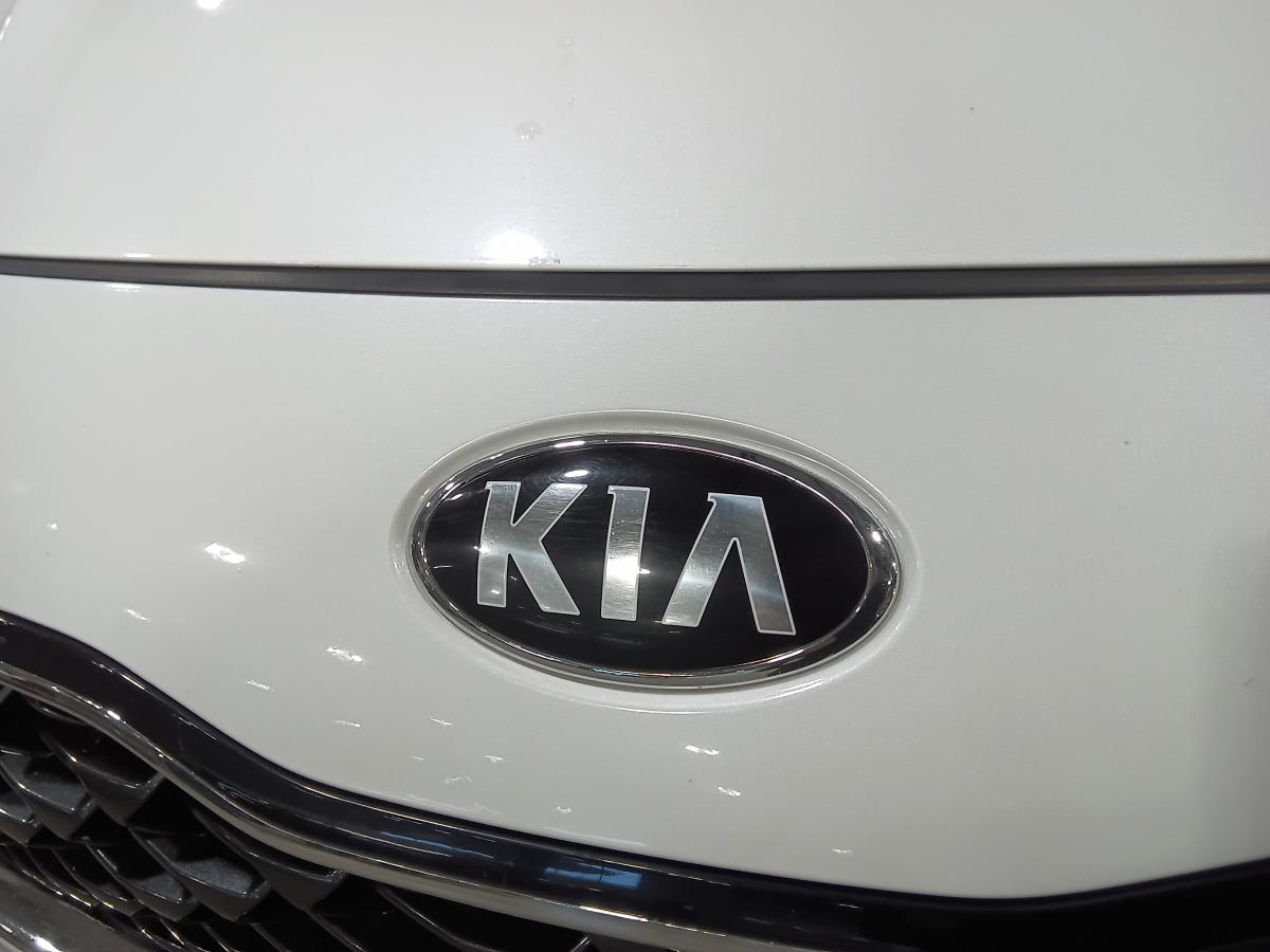 2020 Kia Sportage - Image 11