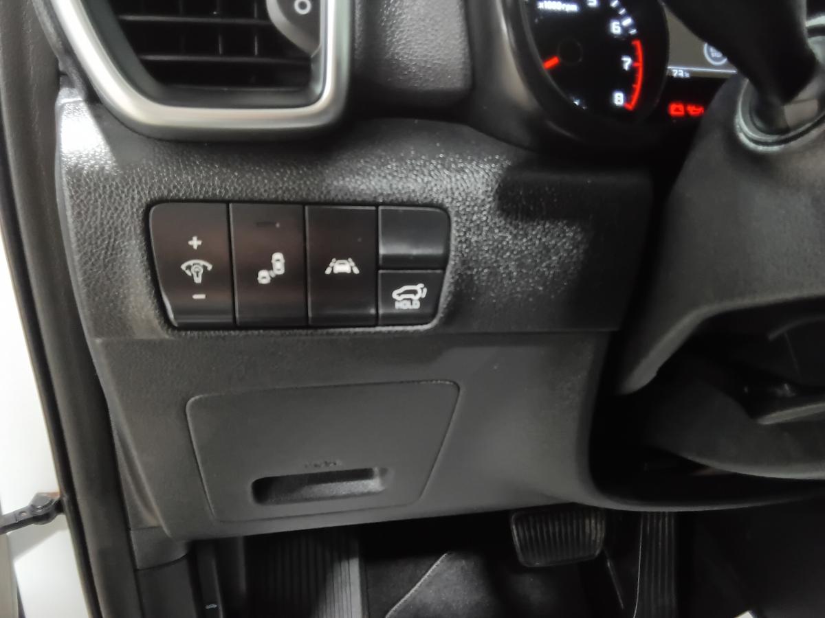 2020 Kia Sportage - Image 29
