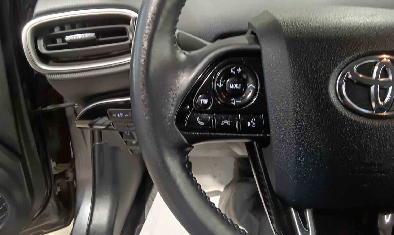 2022 Toyota Prius Prime - Image 25