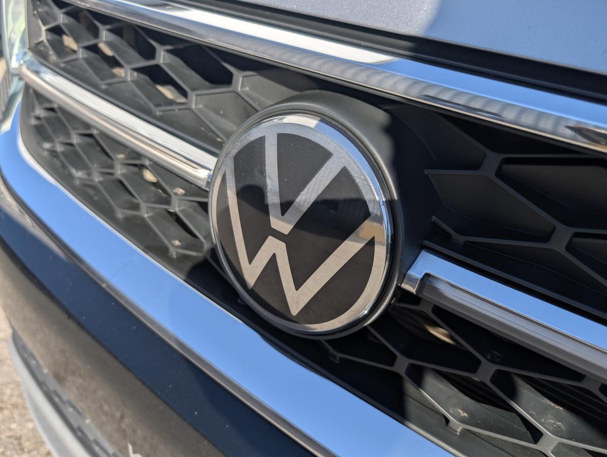 2024 Volkswagen Taos - Image 9